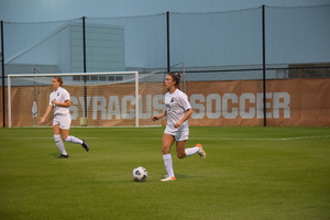 Syracuse’s first shot of the game came in the 84th minute with a strong volley from freshman Pauline Machtens was easily handled by FSU goalie Mia Justus.