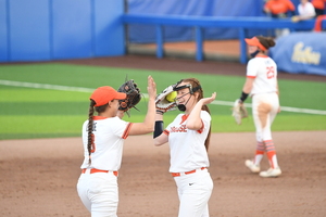 Lindsey Hendrix tossed a complete game in the Orange’s 3-1 win over North Carolina. 
